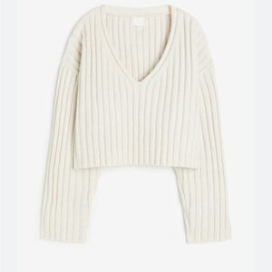 H&M Women's Cream V-Neck Ribbed Sweater